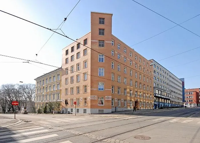 Three Bedroom Apartment In Oslo, Cort Adelers Gate 17